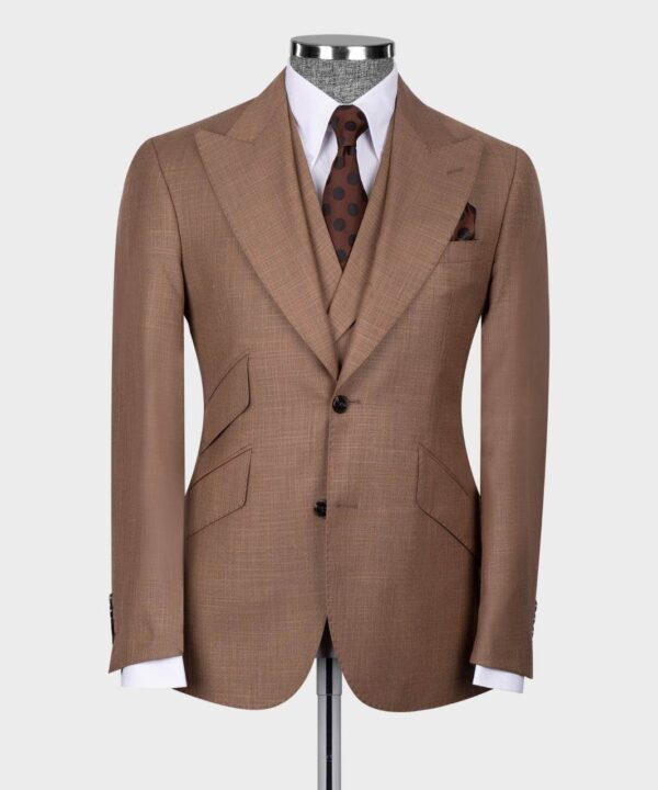 ACC'S brown suit
